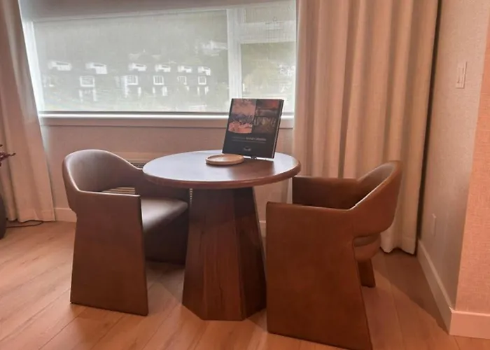Prestige Lakeside Resort, Worldhotels Elite